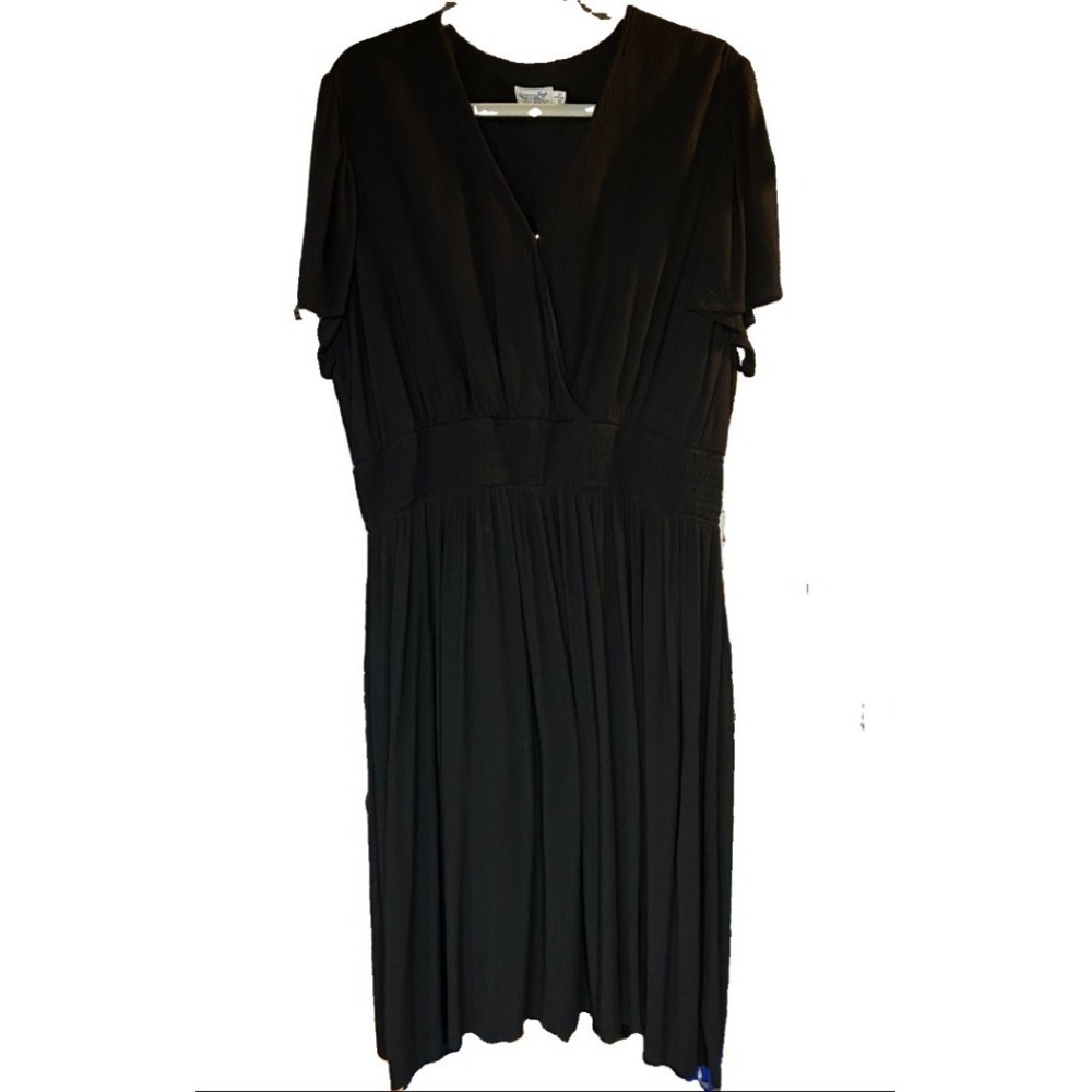 Terra & Sky Black Smocked Waist V-Neck Midi Dress 2X 20W-22W TS15100130989